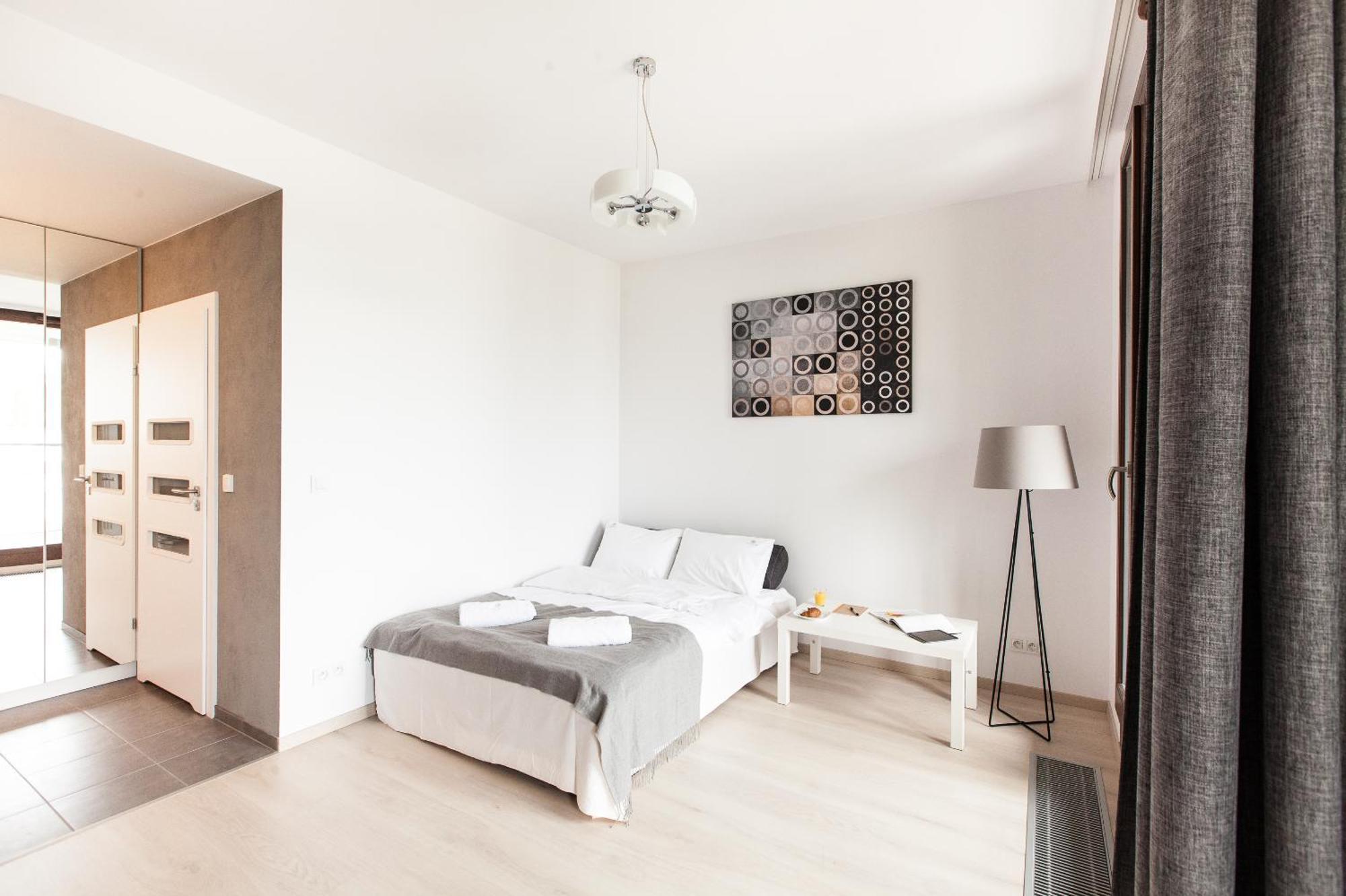 Warsaw Aparthotel Екстериор снимка